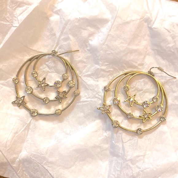 Gold w/ Crystal stars hoop earrings - Picture 1 of 3